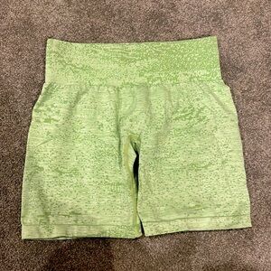 NVGTN pistachio digital seamless shorts
